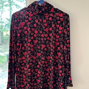 Susan Graver Black Top with Red Heart Pattern